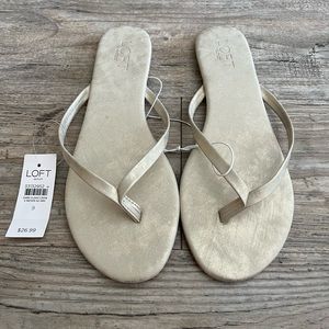 LOFT Metallic Gold Flipflops Size 9